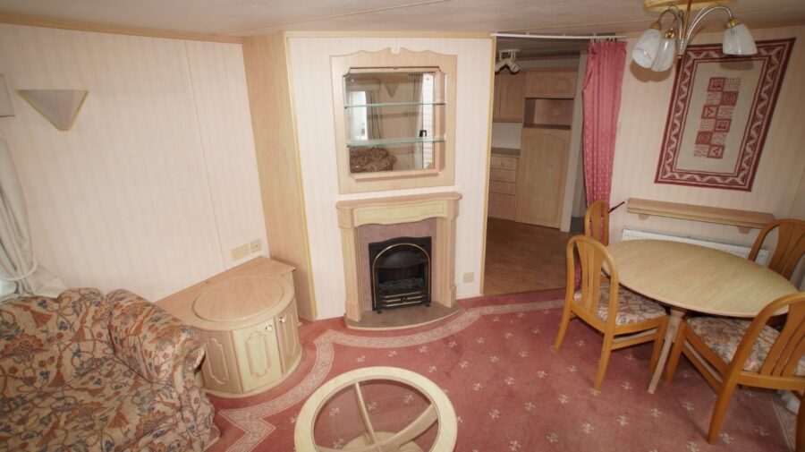 Willerby Lyndhurst 385 - Image 3